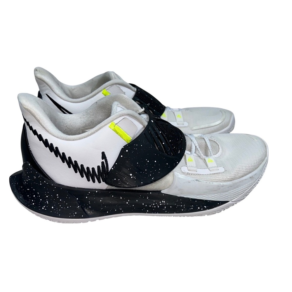 Nike Kyrie Low 3 Basketball Men 8.5 White Excellent Oreo CW6228-101 Mesh Strap